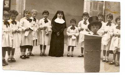 FIESTA A LA MADRE GENERAL DEL COLEGIO AÑO 1959